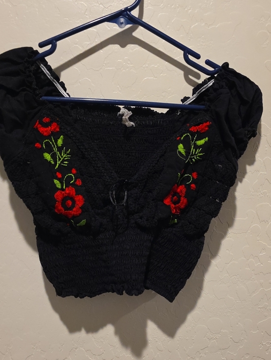 Tops - Embroidered Black Women’s Peasant Crop Top with Red Floral Detail